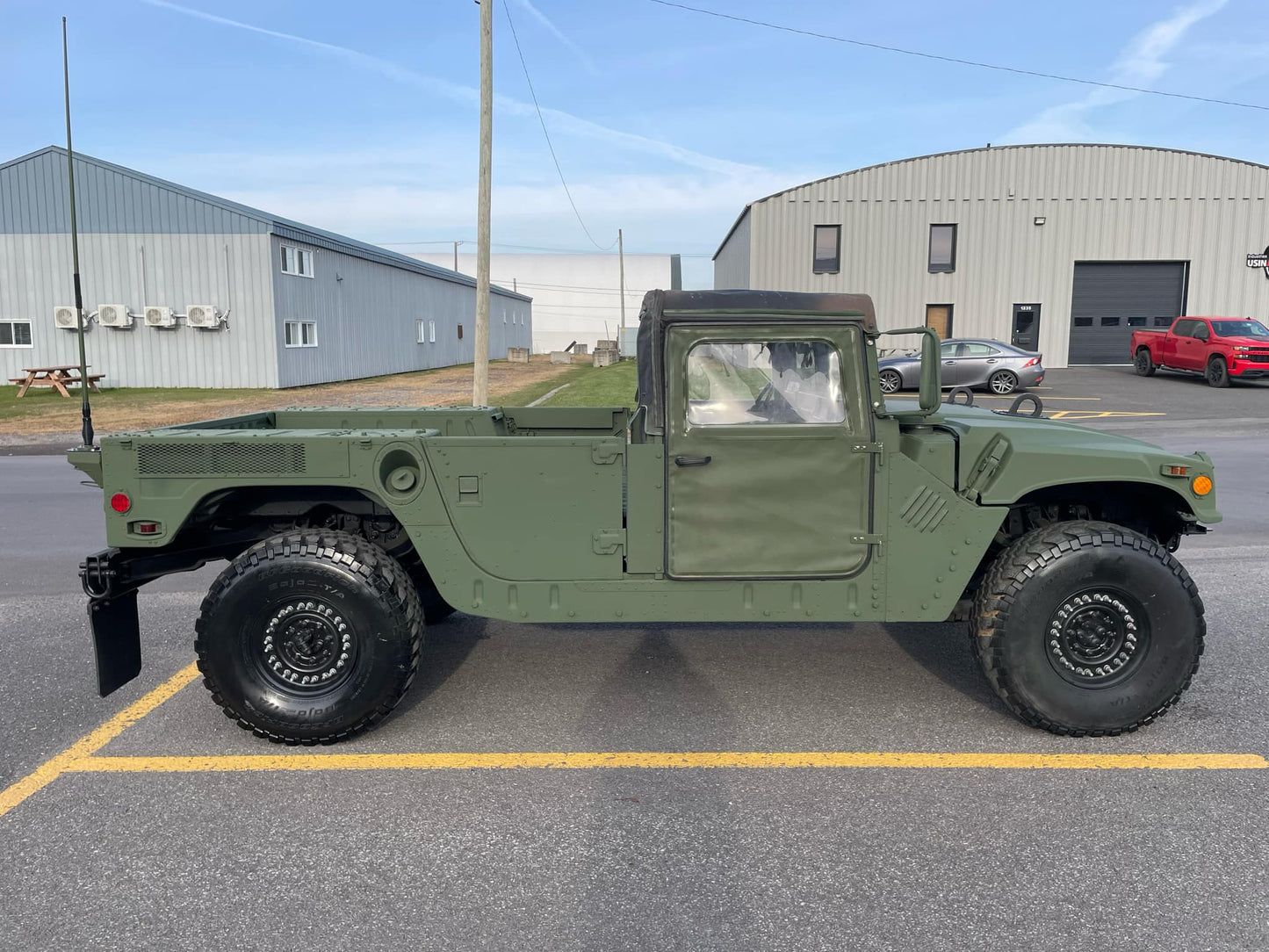 AM GENERAL HUMVEE M1152