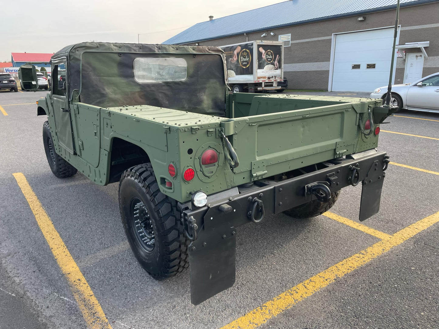 AM GENERAL HUMVEE M1152